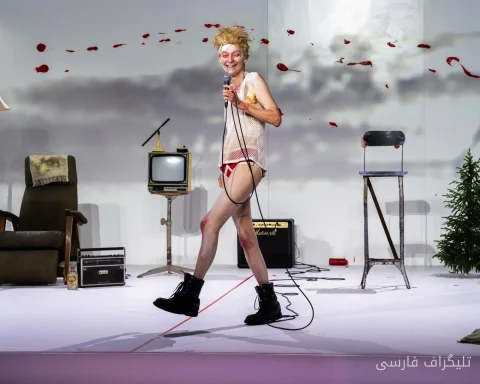 تیلدای سوئینتون و بازگشت به صحنه: تئاتر و سیاست در «مرد به مرد»