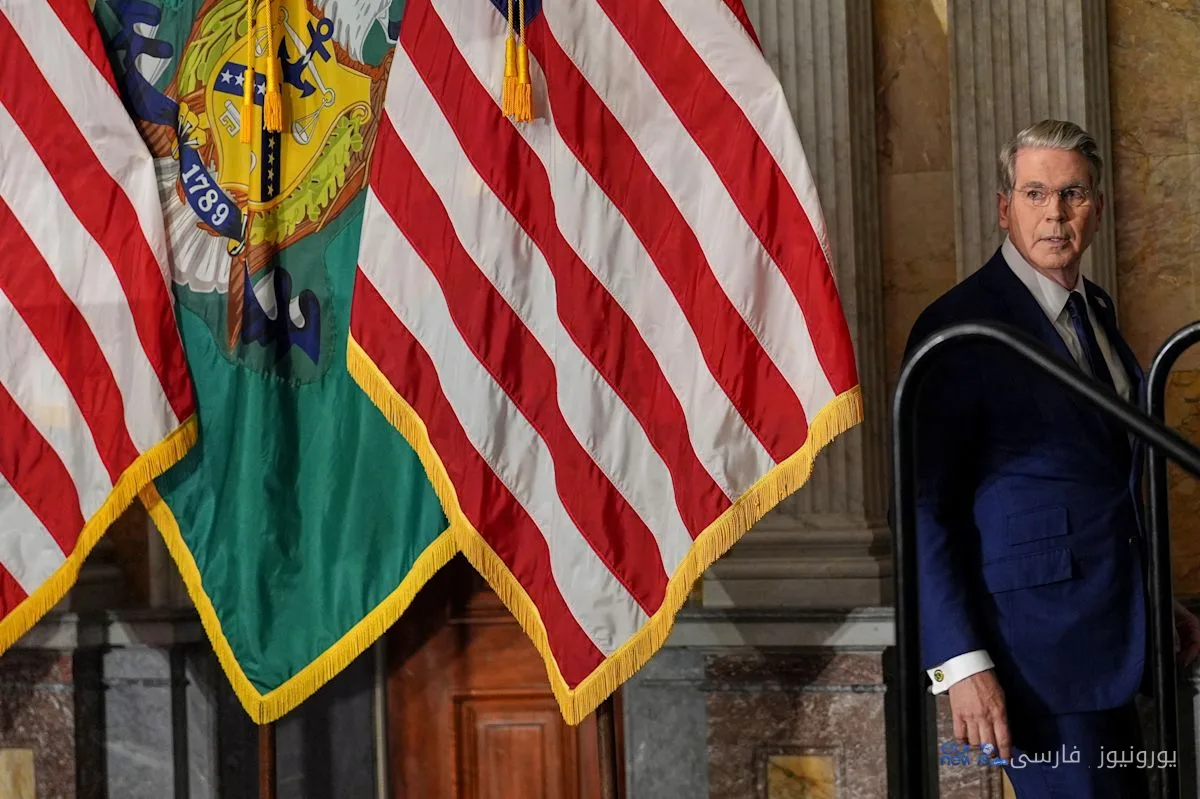 Trump's Warning; Countries of the World Should Distance Themselves from Financial Relations with Iran